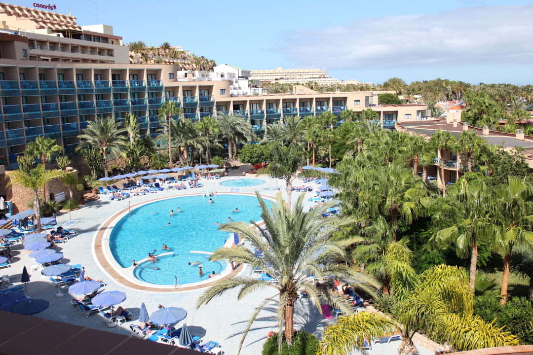 Blick auf die Poolanlage MUR Hotel Faro Jandia & Spa Fuerteventura