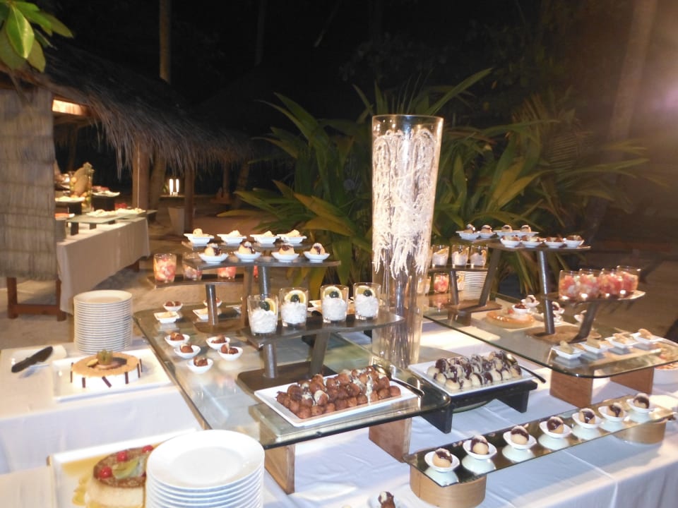 Buffet Maldivischer Abend Diamonds Thudufushi