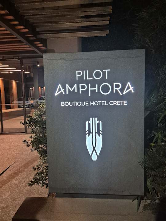 Außenansicht Pilot Amphora Boutique Hotel