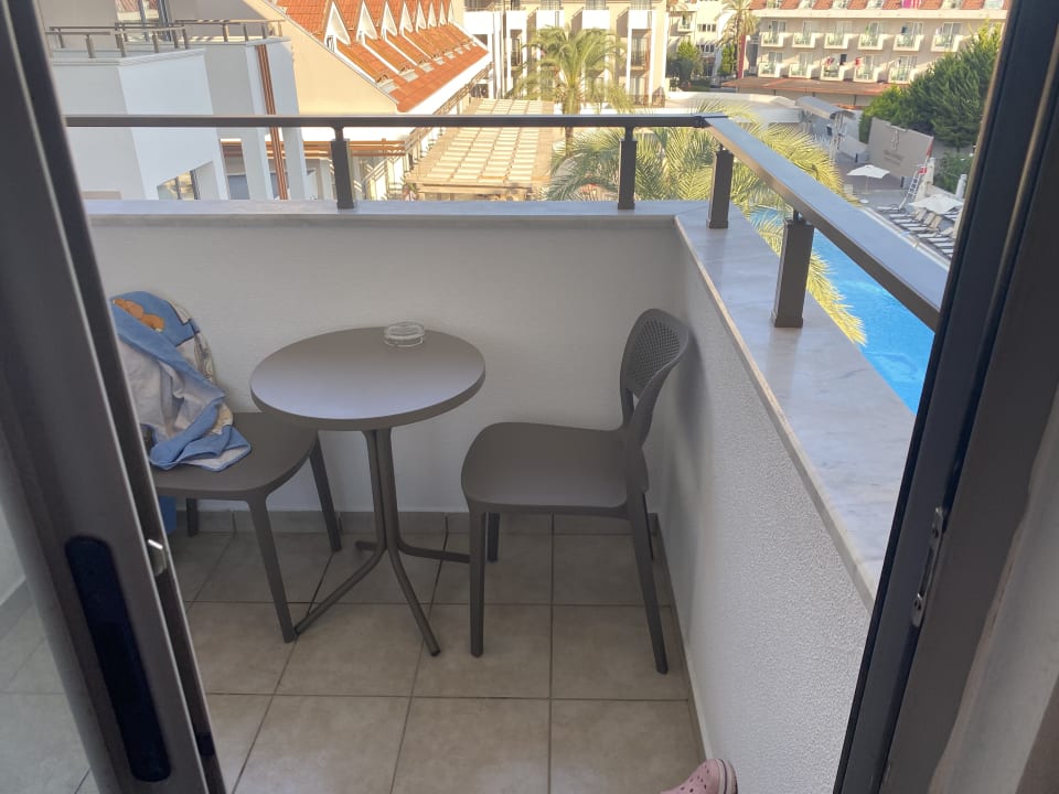 Zimmer Side Story Resort & Spa