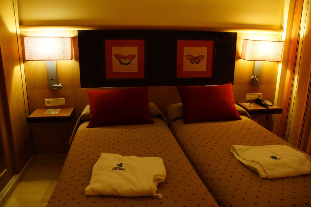 Schöneß großes Zimmer/Suite Bett ist in Ordnung Grupotel Playa de Palma Suites & Spa