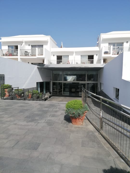 Außenansicht Hotel Floresta