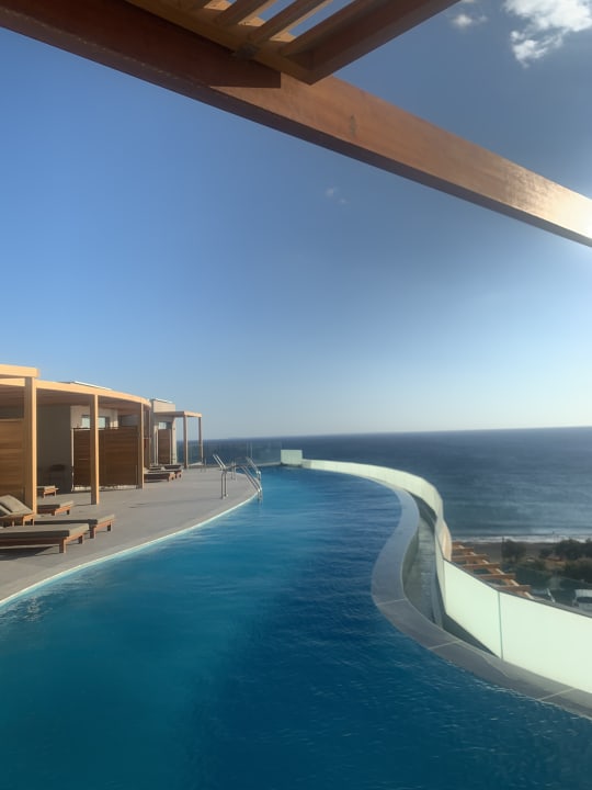 Pool Enorme Santanna Beach