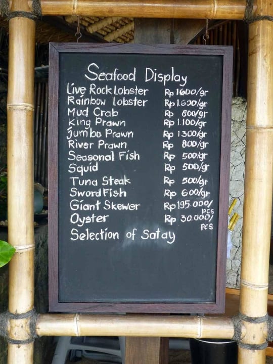 Die Preisliste am Kisik Fisch-Restaurant AYANA Resort Bali