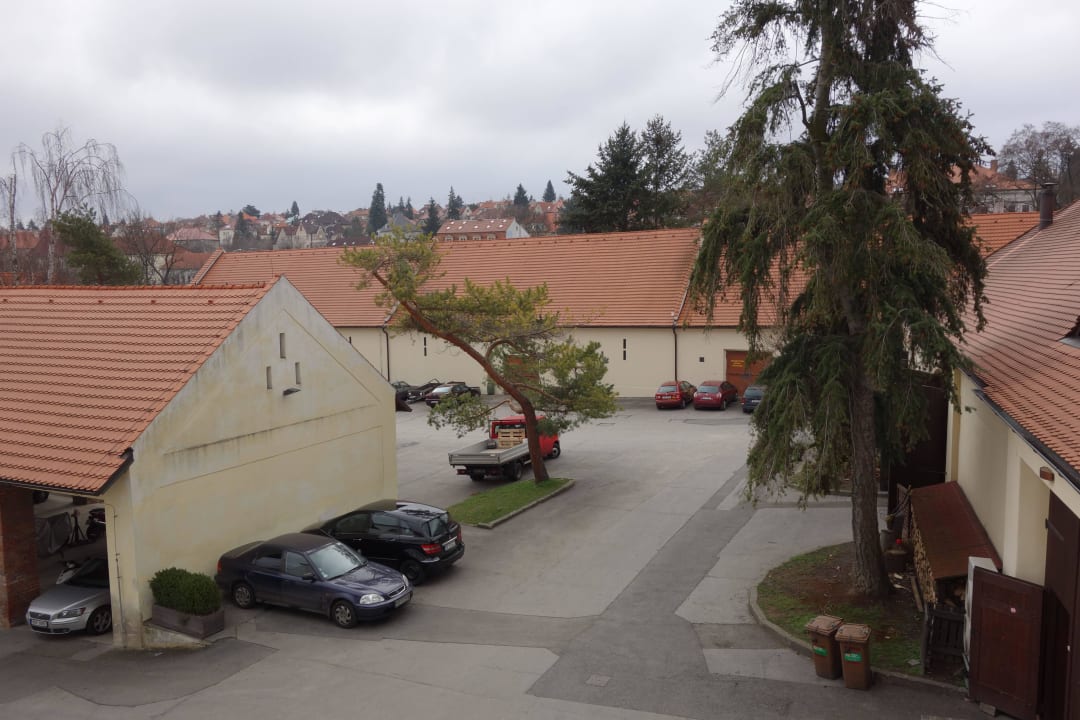 Blick aus Zimmer 103 Hotel Adalbert