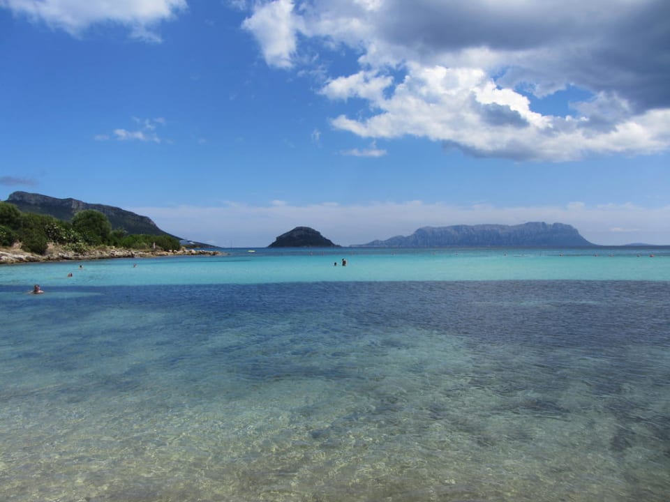 Bucht vor dem Hotel Hotel Resort & Spa Baia Caddinas