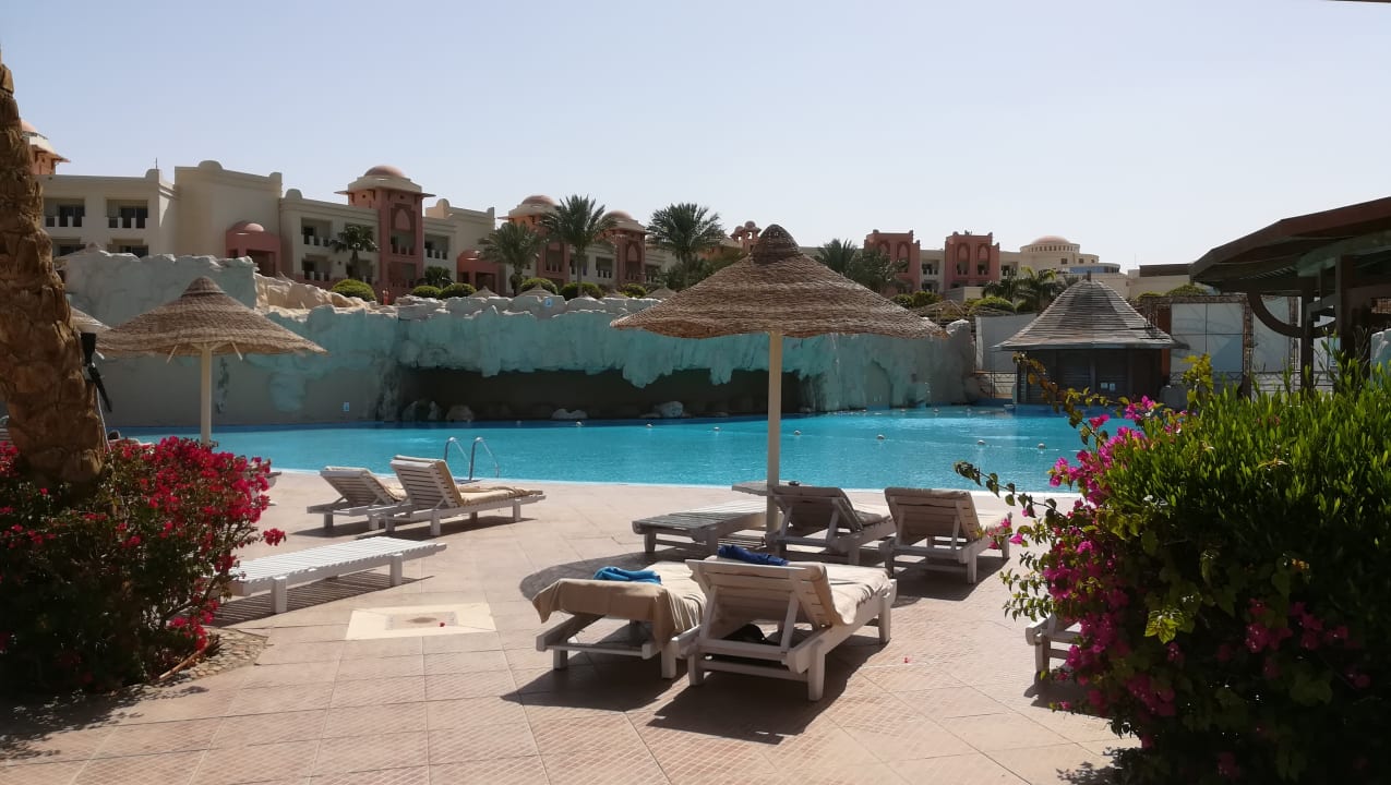 Pool Serenity Alpha Beach