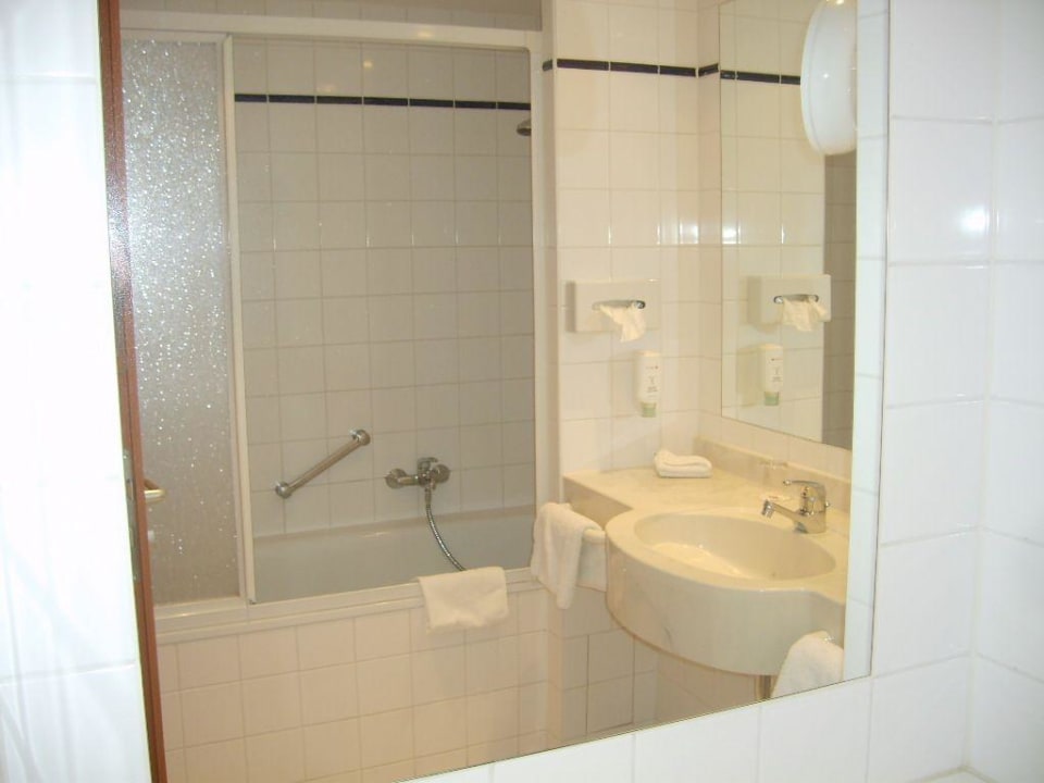 Bad H4 Hotel Kassel