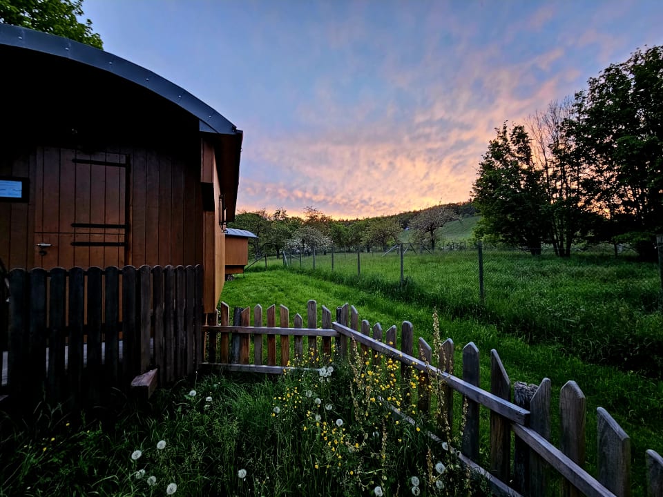 Außenansicht Natur-Resort Tripsdrill