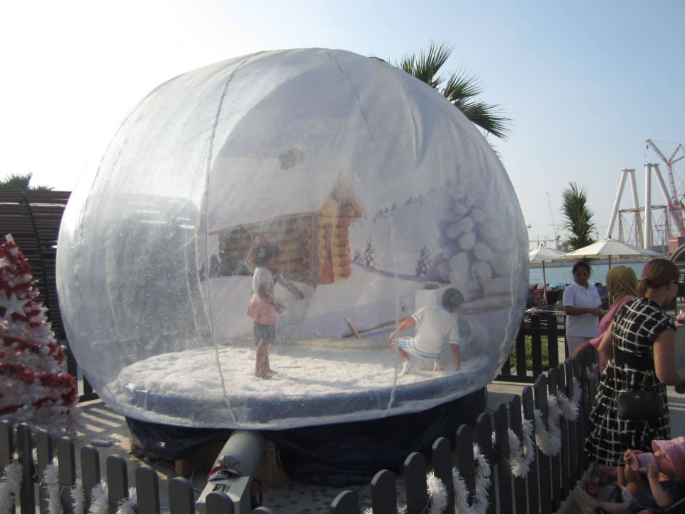 Winterspiel am Strand Amwaj Rotana Jumeirah Beach Residence