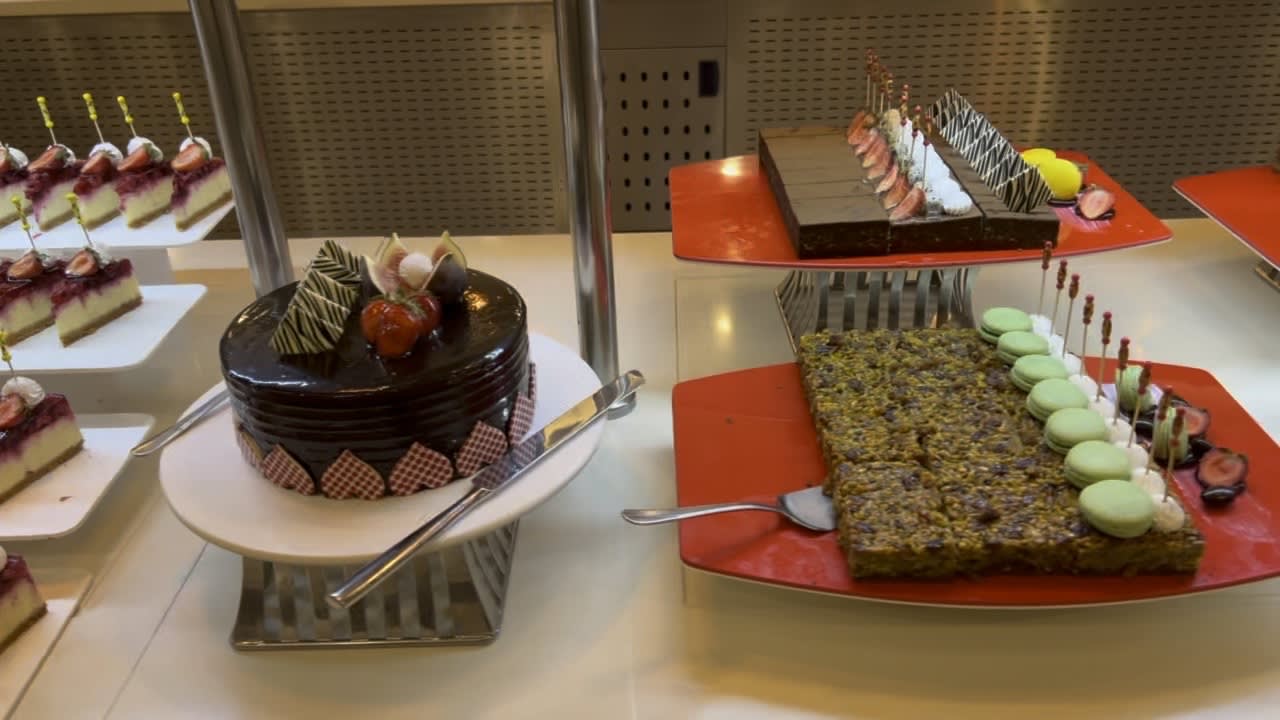 Gastro The Sense Deluxe Hotel