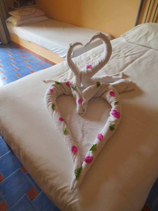 Roomboy lies sich jeden Tag was schönes einfallen Jaz Makadi Gardens - TUI BLUE Makadi Gardens - Adults Friendly 16 Years Plus