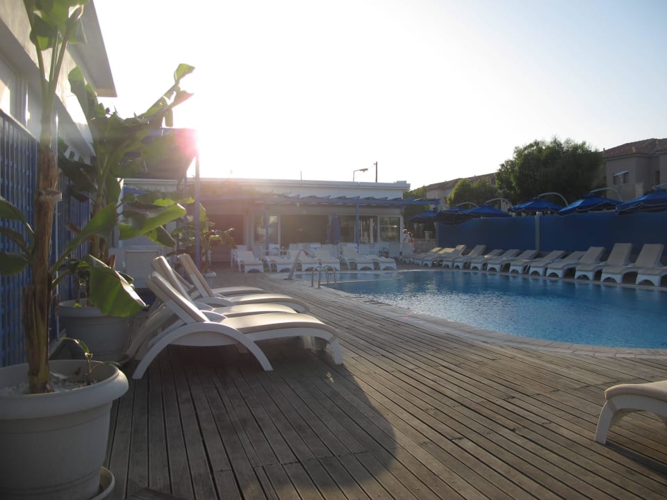 Pool und Poolbar Kolymbia Bay Art Adults-only Hotel