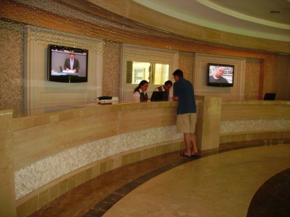 Lobby Alba Queen Hotel