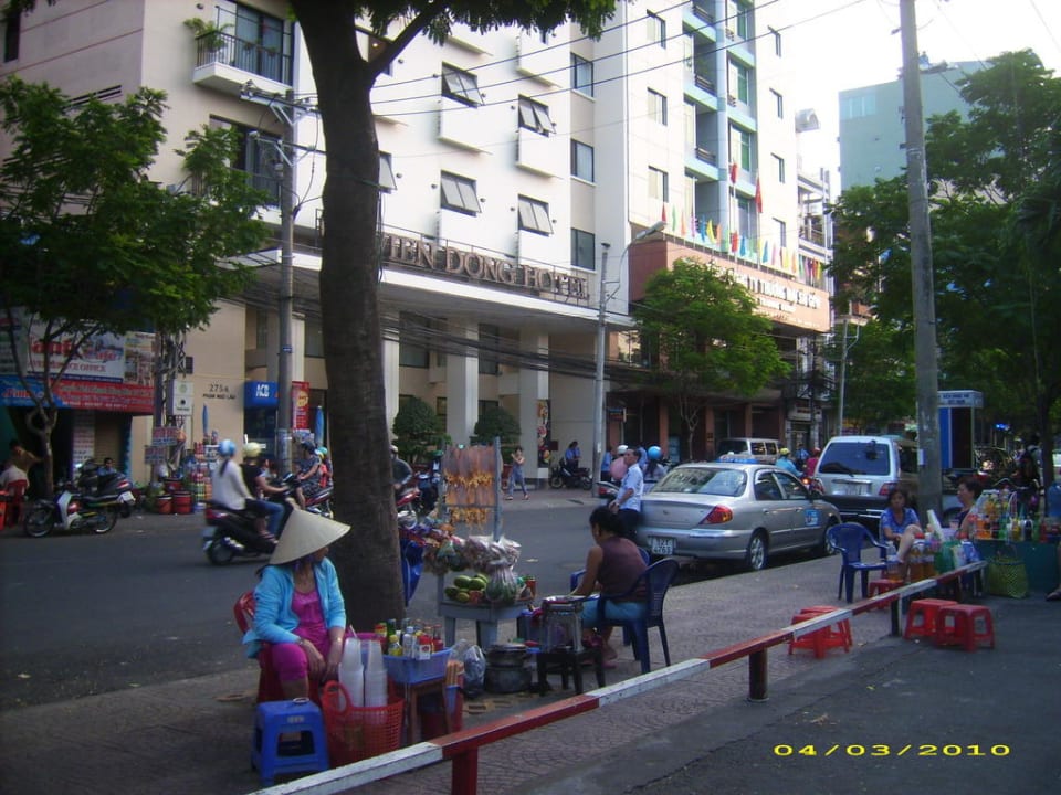 Blick auf den Hoteleingang Hotel Vien Dong Ben Nghe