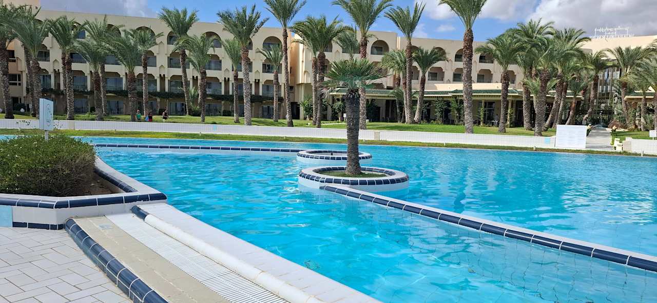 Pool Iberostar Waves Averroes