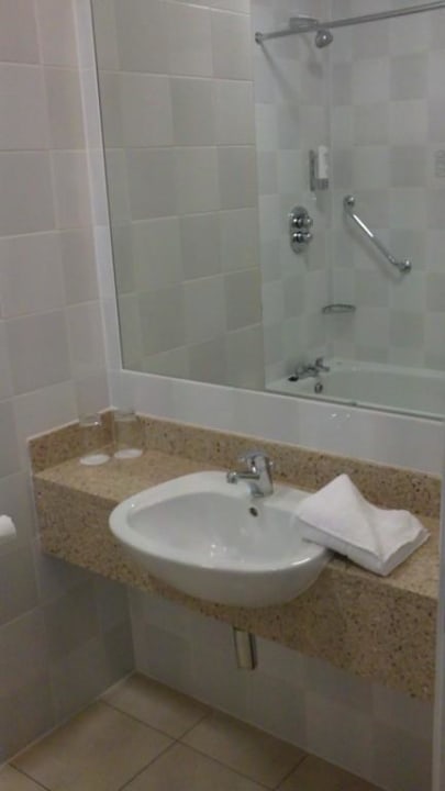 Badezimmer Hotel Maldron Parnell Square
