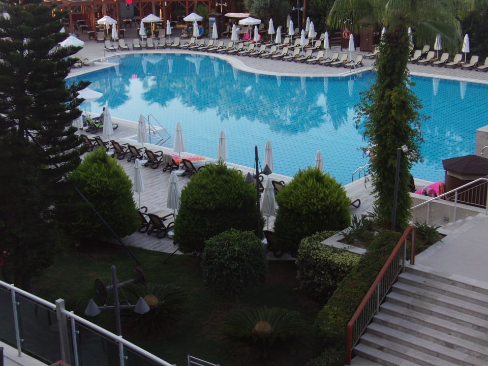 Ausblick Commodore Elite Suites & Spa - Adults only