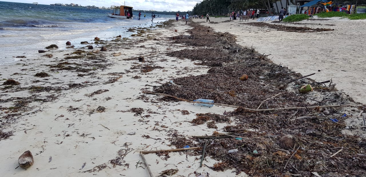 Strand Travellers Beach Hotel & Club