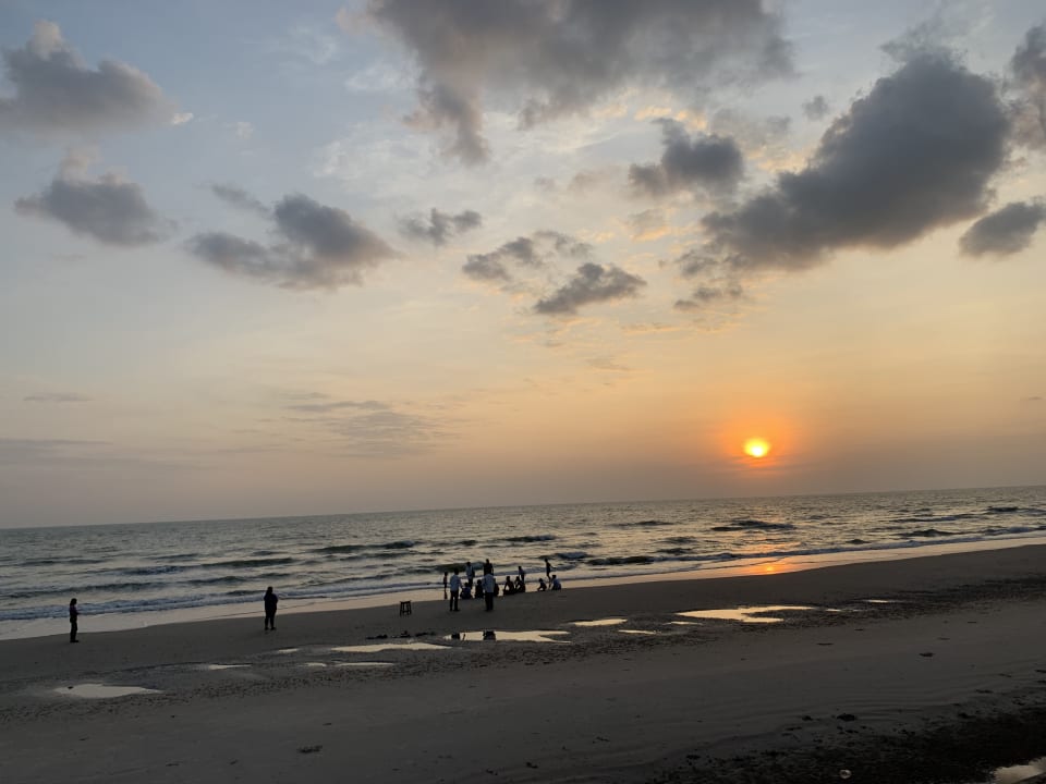 Strand Loligo Resort Hua Hin +A Fresh Twsit By Let's Sea
