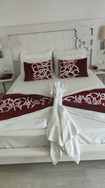 Zimmer Laguna Beach Alya Resort & Spa Hotel