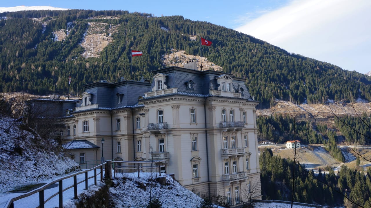Der Kaiserhof vor dem Stubnerkogel Hapimag Resort Bad Gastein