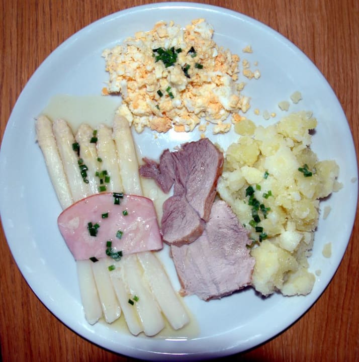 White asparagus black forest ham and pure butter   Pension Zorza Poranna