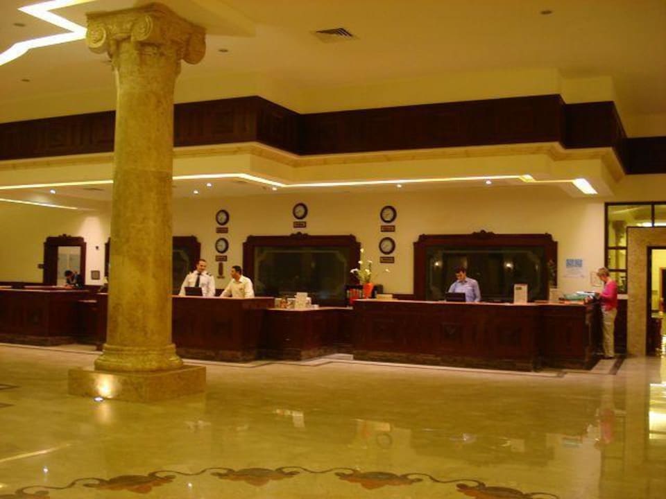 Rezeption Titanic Beach Spa & Aqua Park