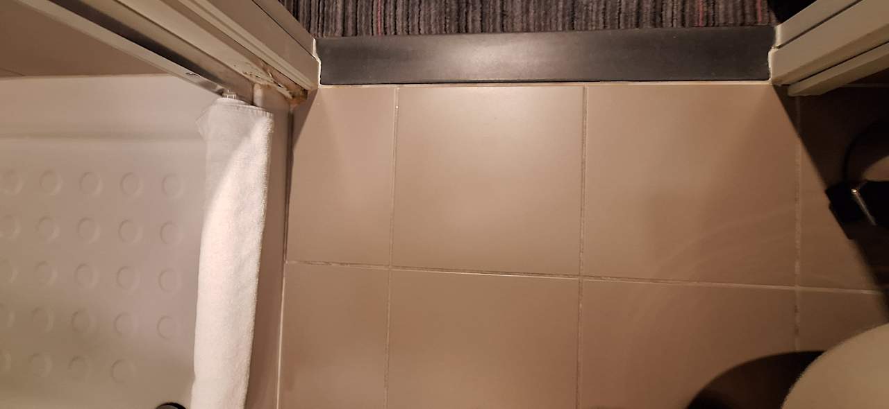 Zimmer MOXY Frankfurt Airport