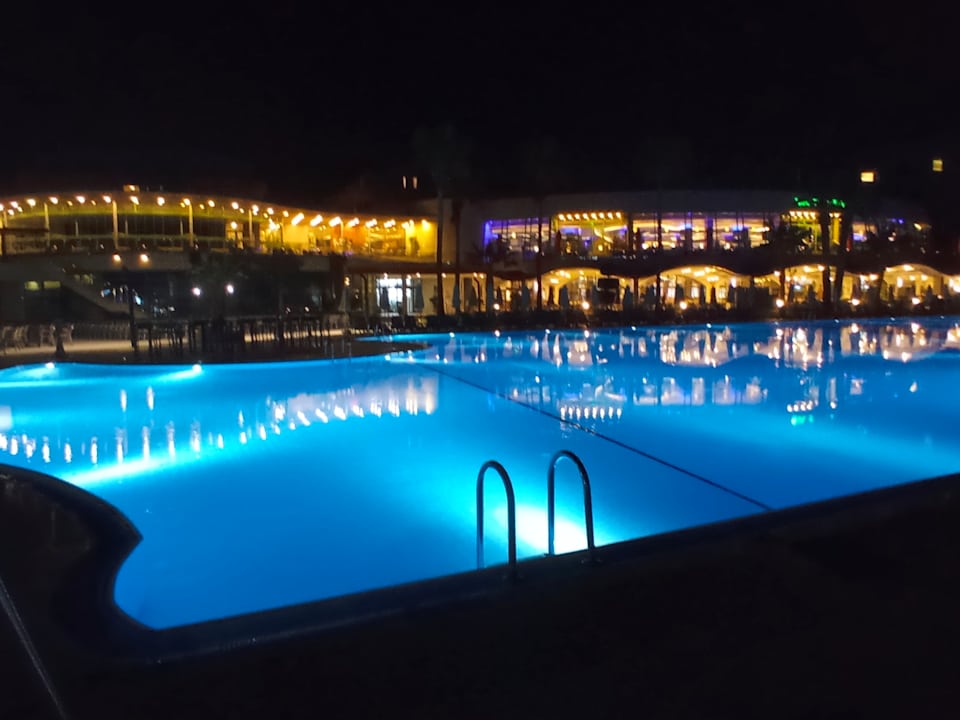 Pool VONRESORT Golden Coast