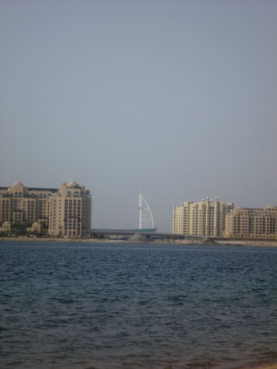 Ausblick vom Strand "Burj Al Arab" Hotel One&Only The Palm