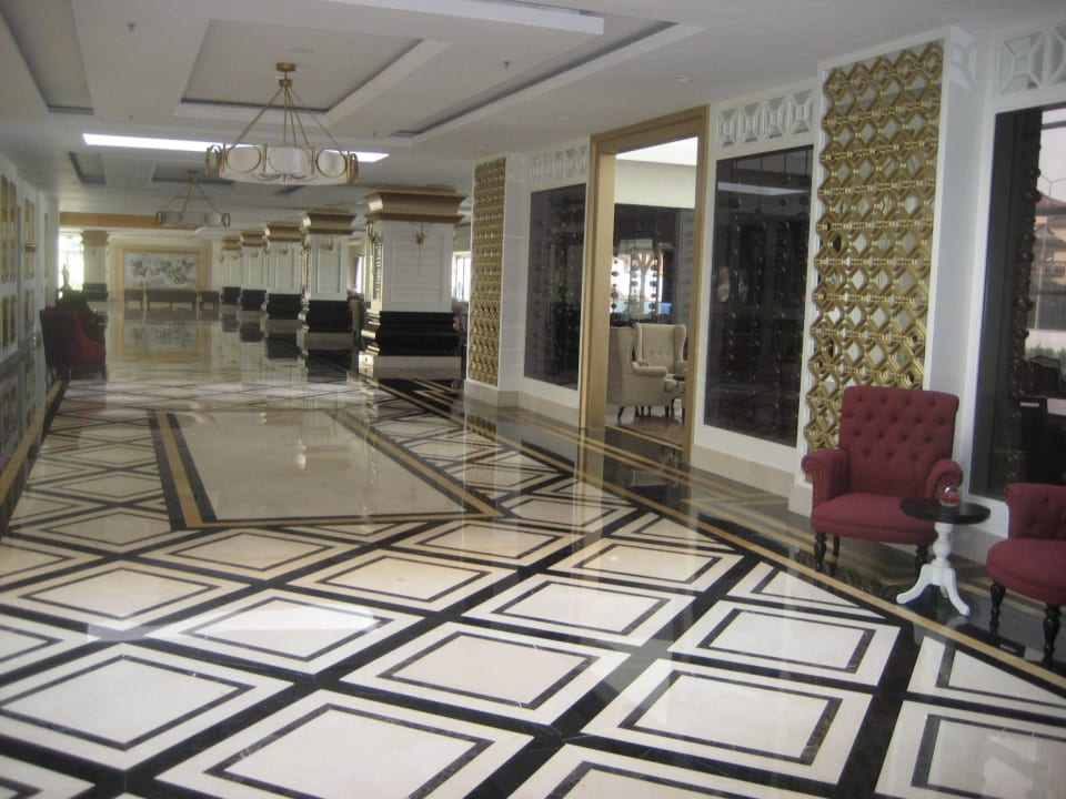 Hotel Mary Hotel Side