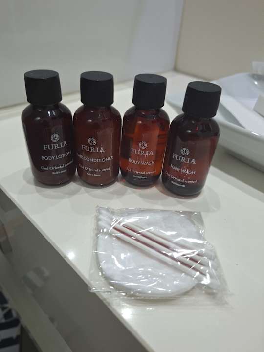 Zimmer Crystal Springs Beach Hotel