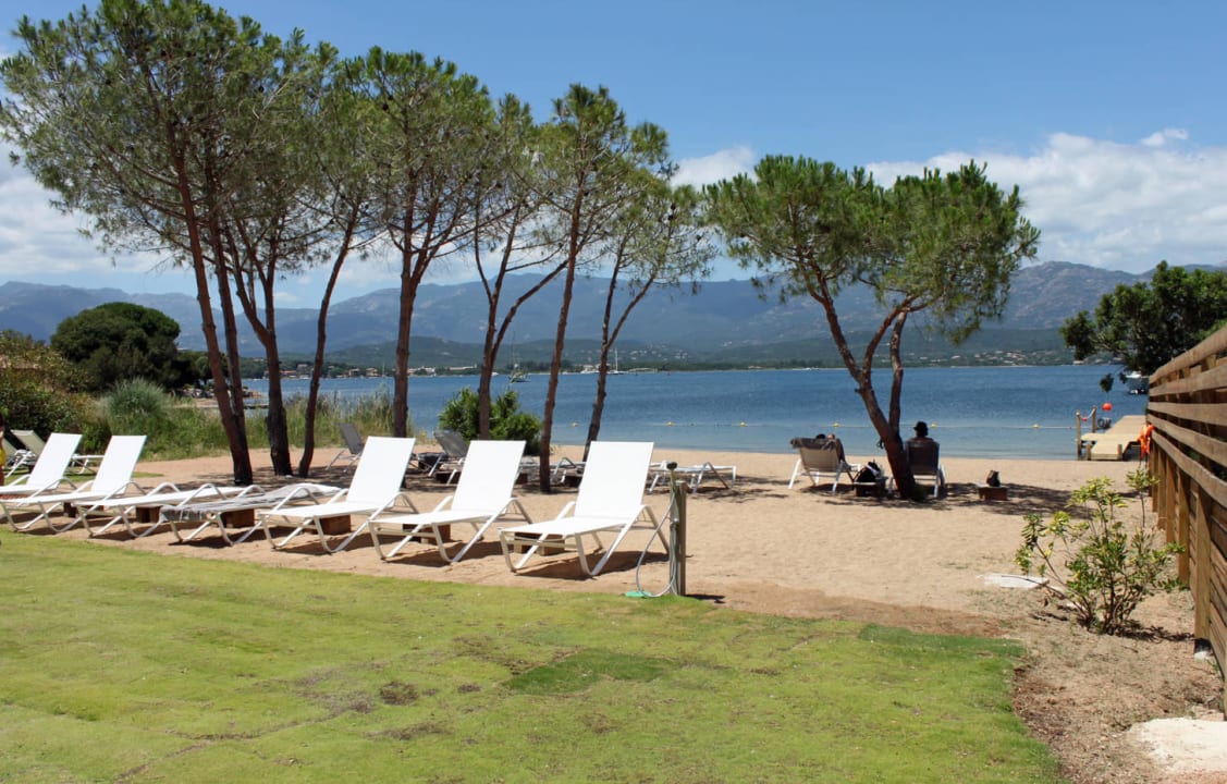 Liegen im Garten Hotel Mariosa