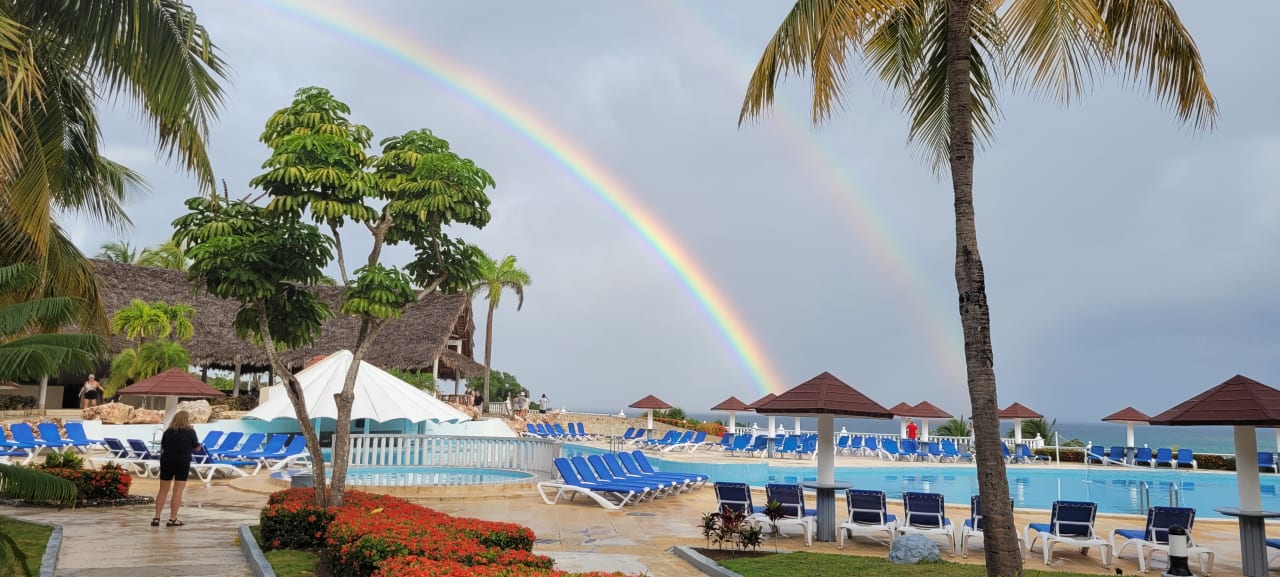 Pool Sol Rio De Luna y Mares