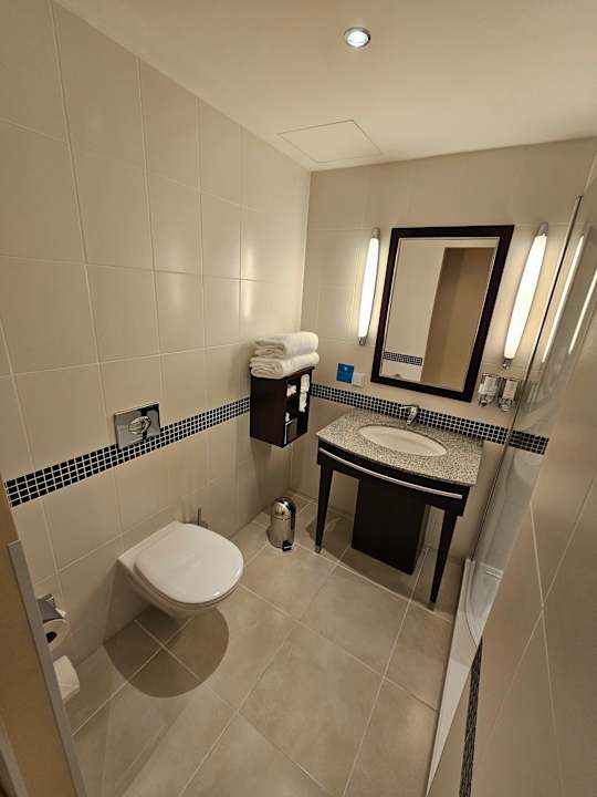 Zimmer Hampton by Hilton Berlin City West