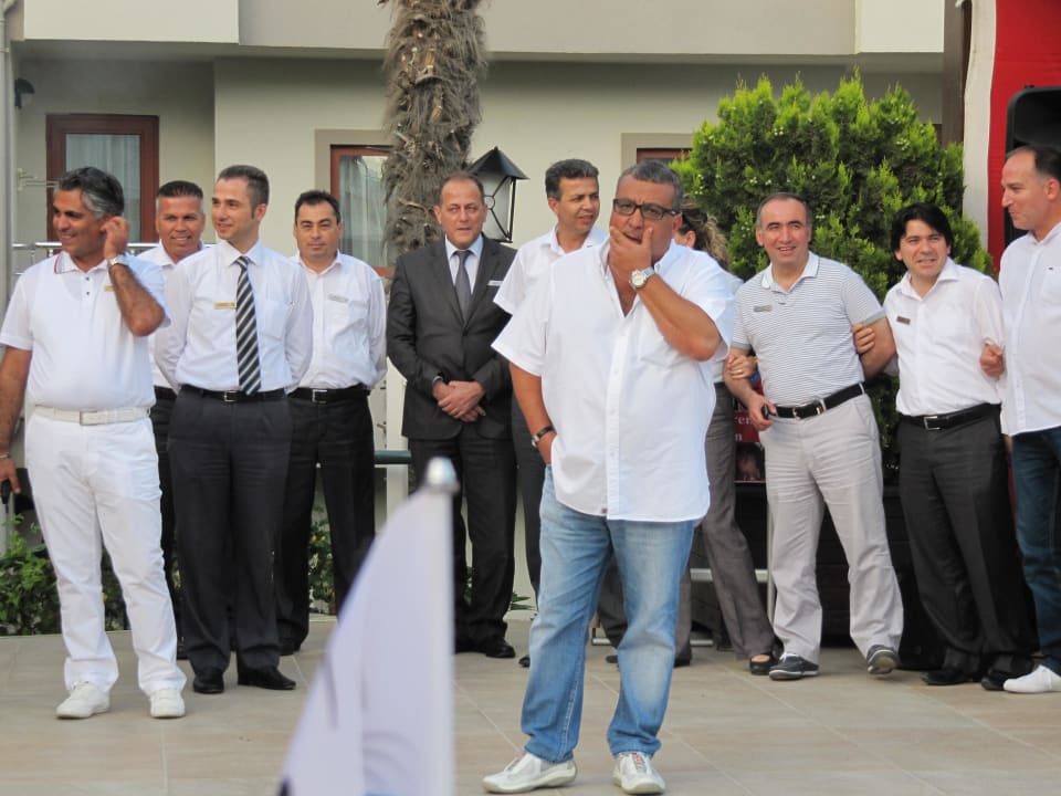 Unser Chef und einige seiner Angestellten Monachus Hotel & Spa