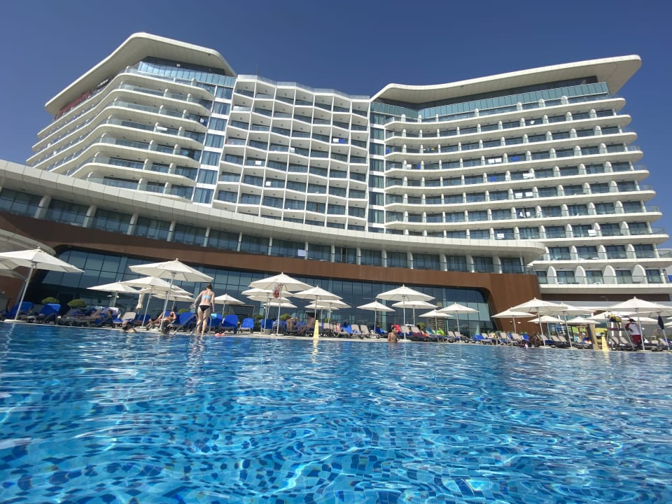 Außenansicht Hampton by Hilton Marjan Island