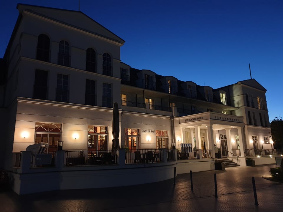 Außenansicht Strandhotel Zingst