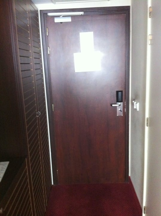 Eingangstür Golden Tulip Warsaw Centre Hotel