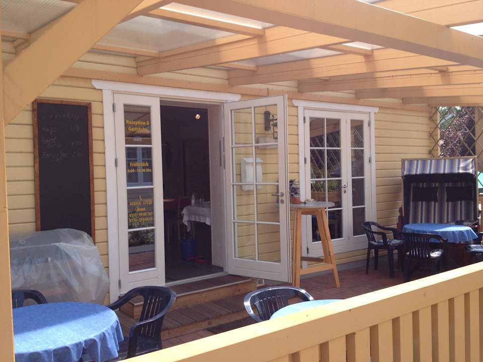 Terrasse Haus Stoertebecker Apartments & Garni