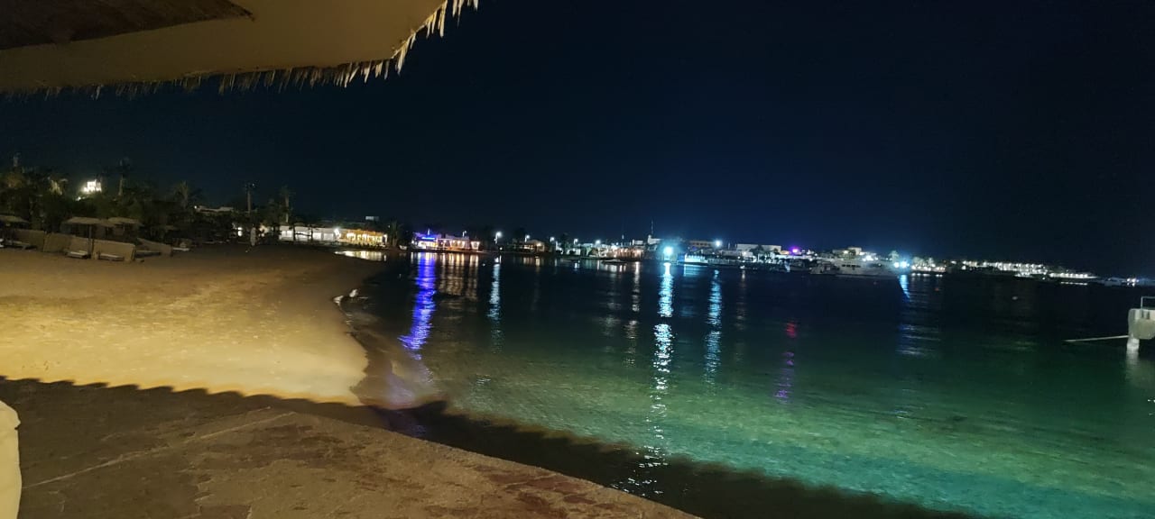 Strand Lotus Bay Beach Resort