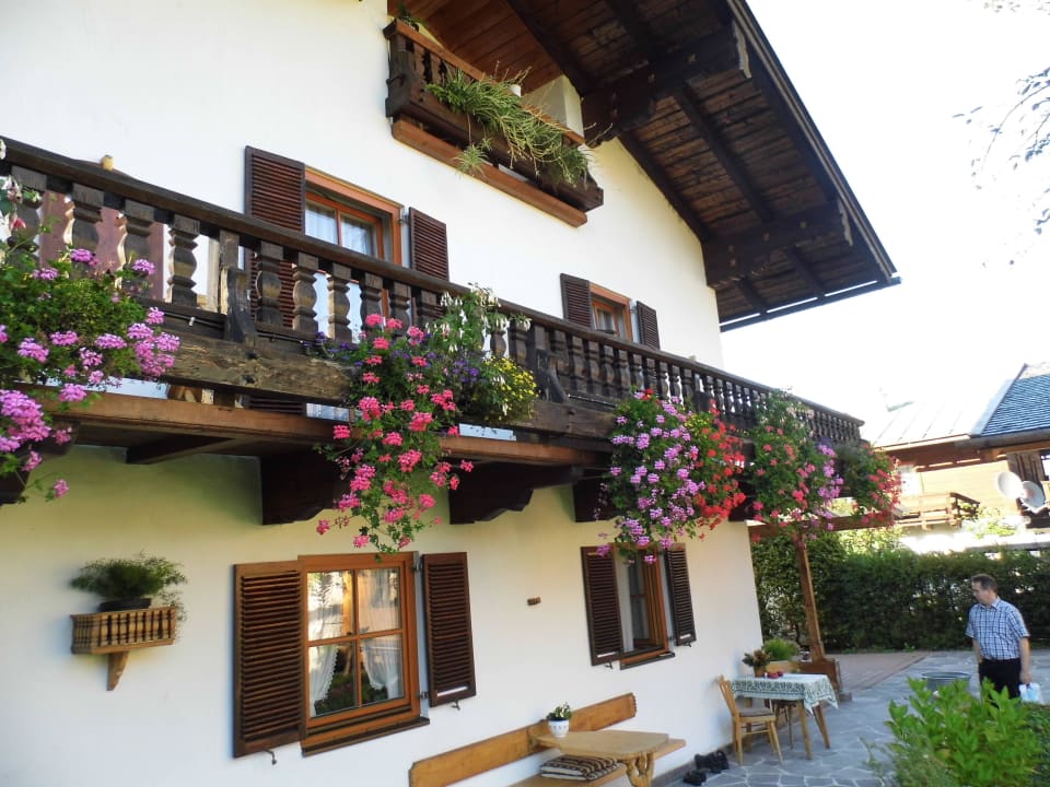 Von Außen  Pension Nestle