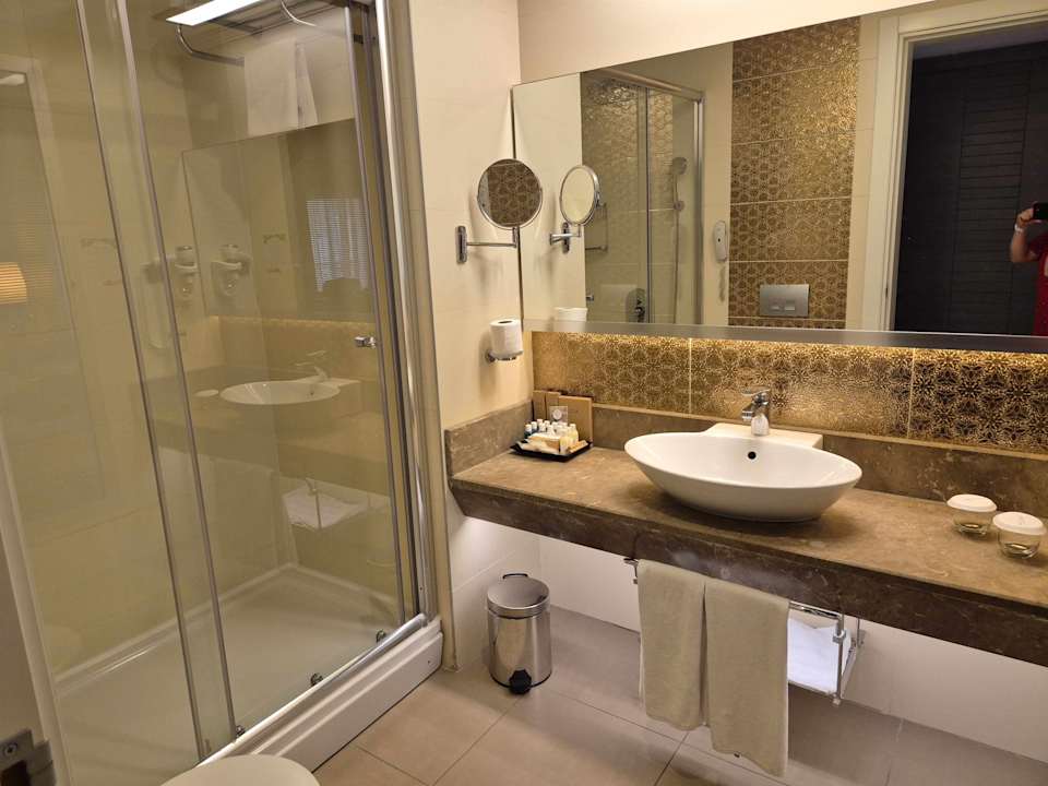 Zimmer Kirman Belazur Resort & Spa