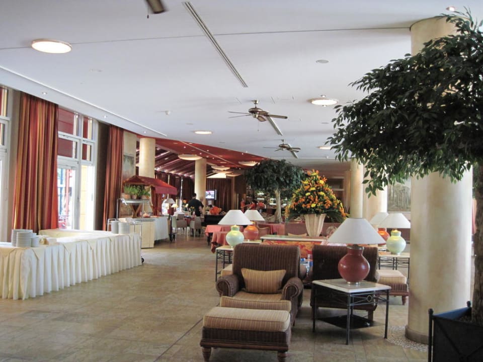 Lobby Restaurant hinten Bar Hotel Elbflorenz Dresden