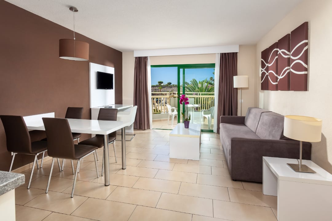 Zimmer Playa Olid Suites & Apartments