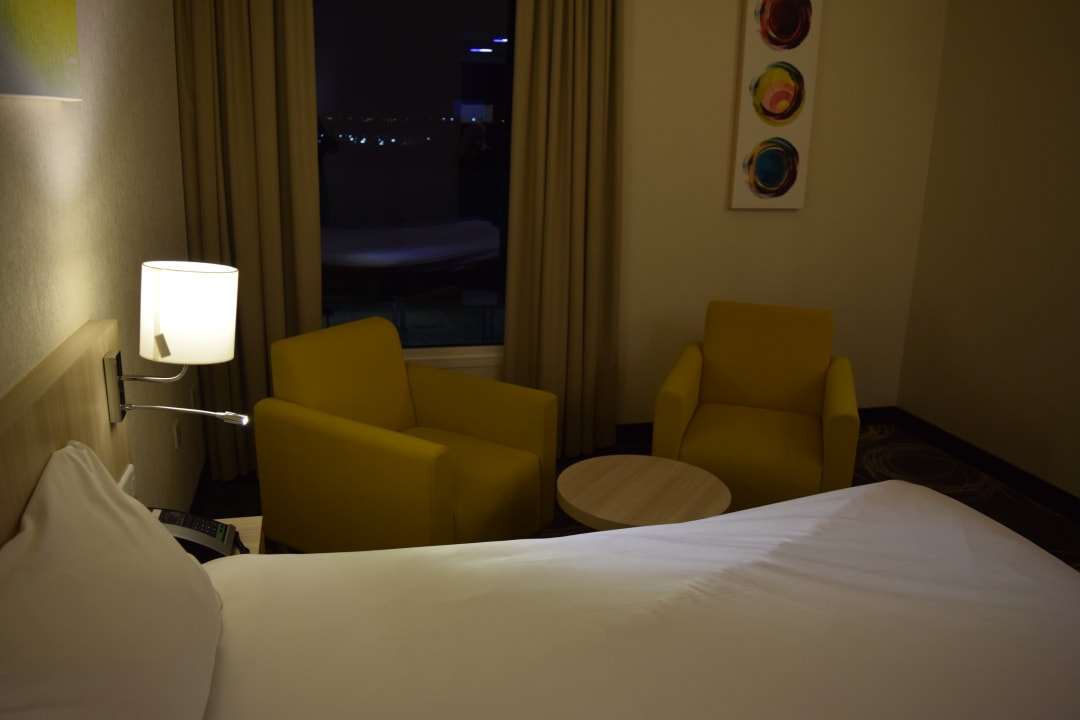 Zimmer ibis Styles Dragon Mart Dubai