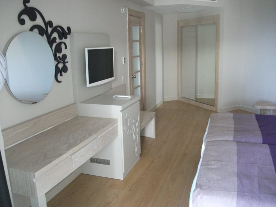 Schöne große Zimmer Seaden Sea Planet Resort & Spa