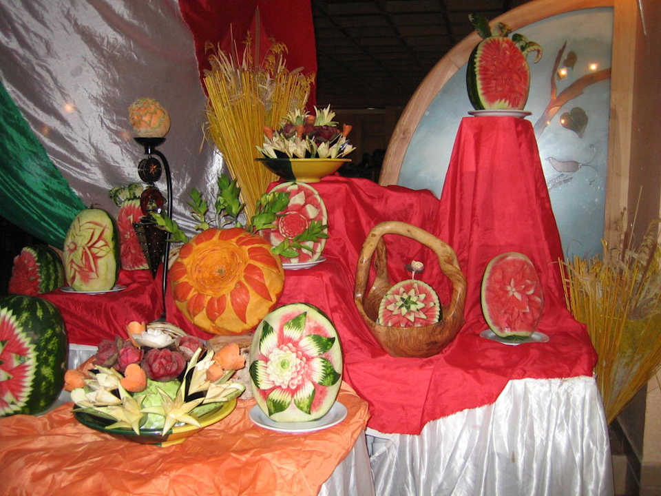 Geschnitzte Früchte Hotel Paradis Palace