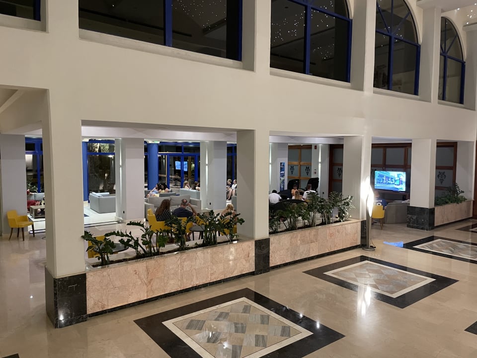 Lobby Kresten Palace Hotel